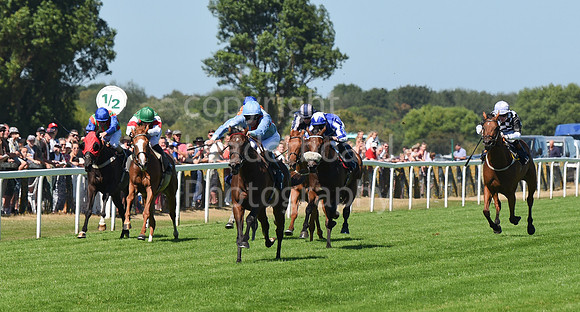 Gt_Yarm_Races_10_Aug_2022-12