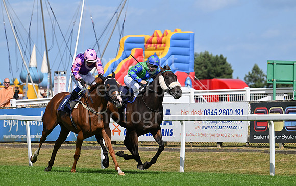 Gt_Yarm_25_Aug_Family_Raceday_2024-21