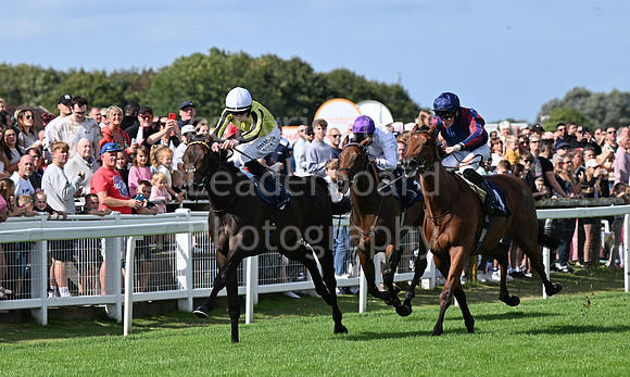 Gt_Yarm_25_Aug_Family_Raceday_2024-66