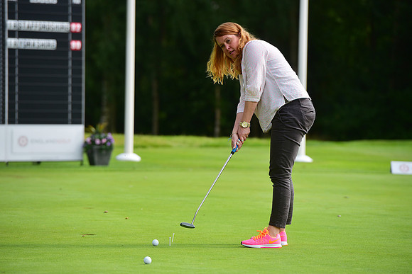 NB_030_Women_Girls_Golf