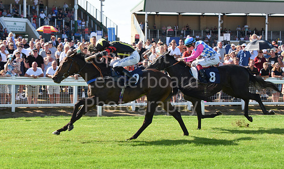 Gt_Yarm_Races_28_Aug_2022-95