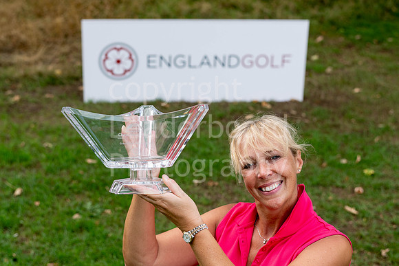 013_LADIES_BRIDGESTONE_WINNER_2018