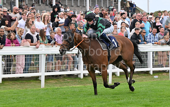 Gt_Yarm_25_Aug_Family_Raceday_2024-245