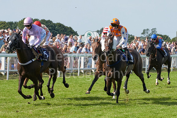 Great Yarmouth  Race Six 11th Aug 2021 0477