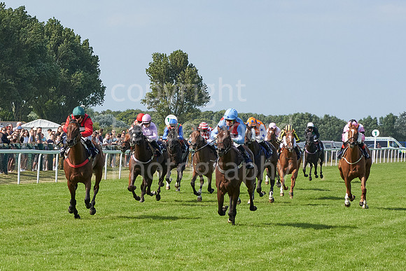 Great Yarmouth  Race Six 11th Aug 2021 0471