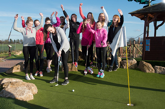 LB_Girls_Golf_Rocks_Norfolk_434