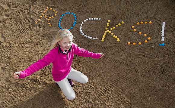 LB_Girls_Golf_Rocks_Dorset_590