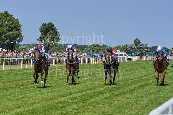 Great Yarmouth  Race One 11th Aug 2021 0110