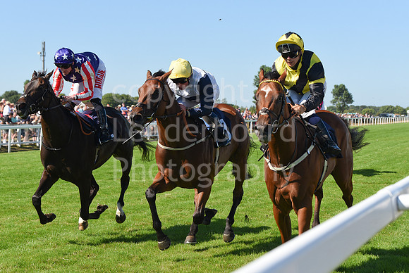 Gt_Yarm_Races_10_Aug_2022-100