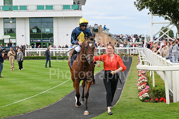 Gt_Yarm_25_Aug_Family_Raceday_2024-194