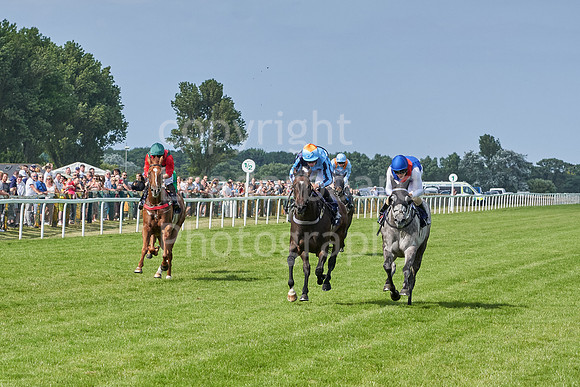 Great Yarmouth  Race Five 11th Aug 2021 0408