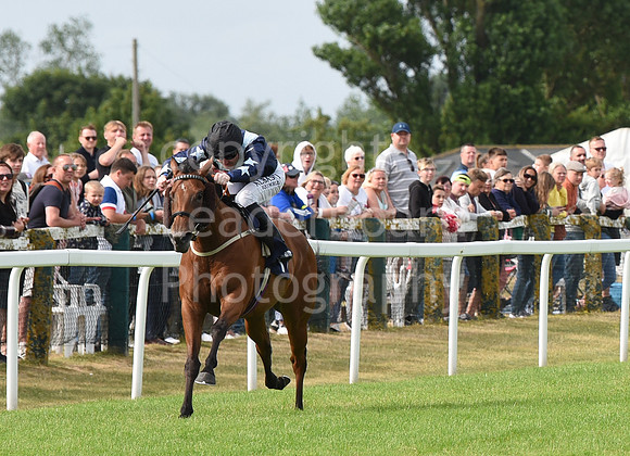 Gt_Yarm_26_July_2022-193