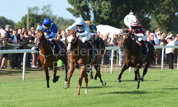 Gt_Yarm_Races_28_Aug_2022-113