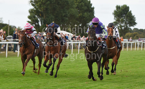 Gt_Yarm_Races_13_Sept8-225