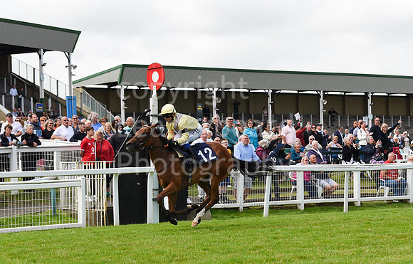 Gt_Yarm_Races_7th_July2021-114