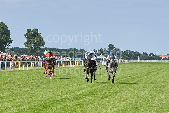 Great Yarmouth  Race Five 11th Aug 2021 0406