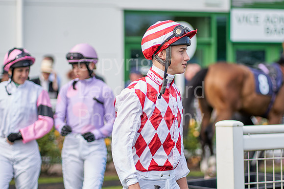Great Yarmouth  Race Six 11th Aug 2021 0447
