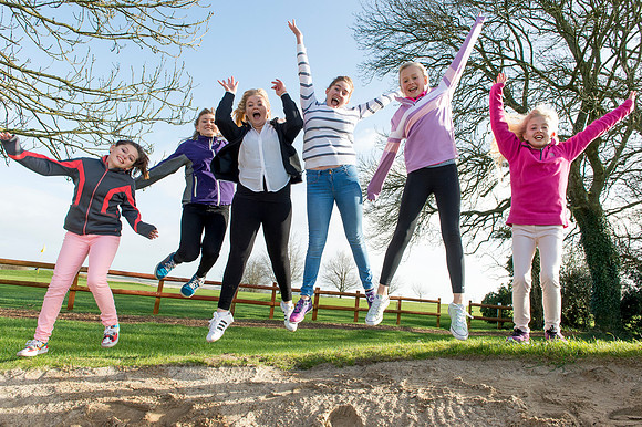 LB_Girls_Golf_Rocks_Dorset_442