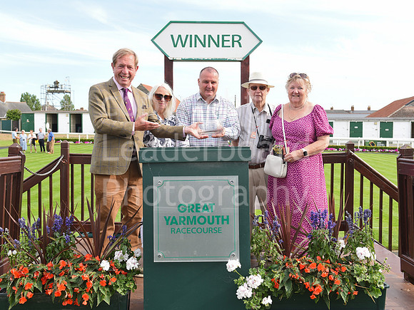 Gt_Yarm_Racing_3rd_July_Presentation-6