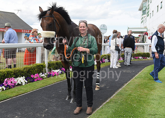 Gt_Yarm_Racing_3rd_July_Groom-1