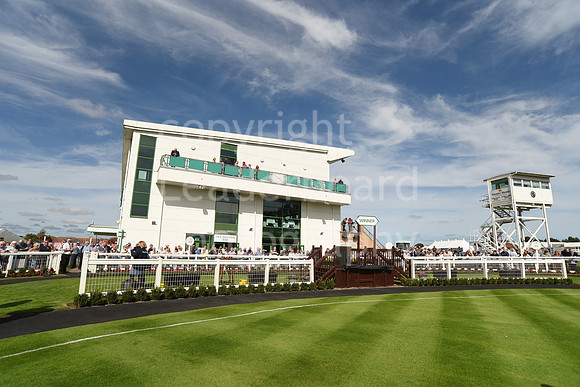 Gt_Yarm_Races_13_Sept8-15