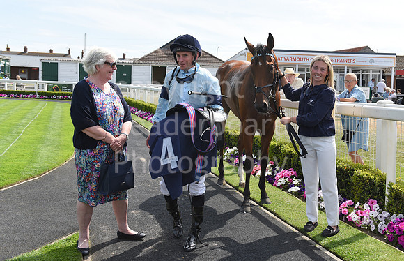Gt_Yarm_Racing_3rd_July-72