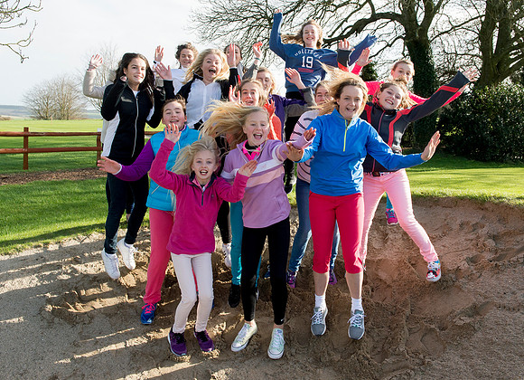 LB_Girls_Golf_Rocks_Dorset_412