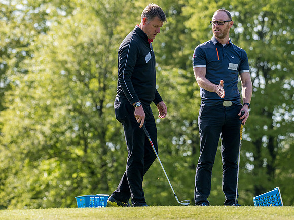 102_ENGLAND_GOLF_ACTION_2016