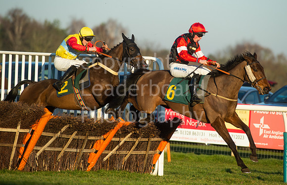 NB_080_Fakenham_Lycetts_Raceday