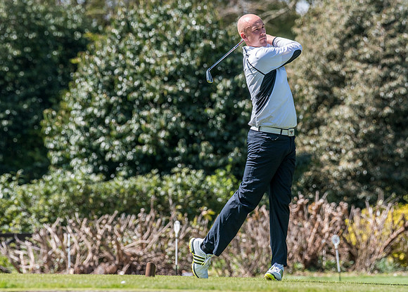 11_ENGLAND_GOLF_ACTION_2016
