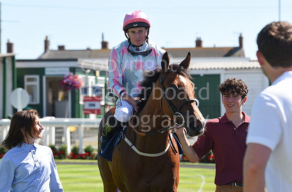 Gt_Yarm_Races_10_Aug_2022-83