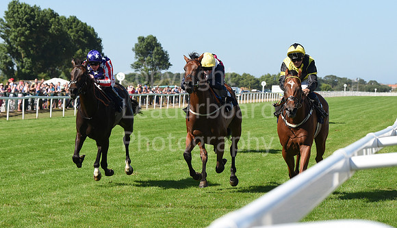 Gt_Yarm_Races_10_Aug_2022-97