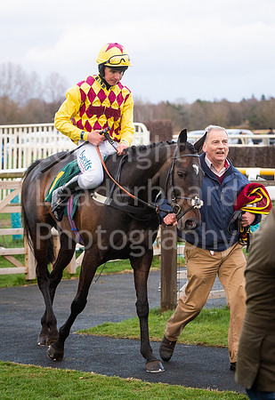 NB_009_Stonebrigg_Legend