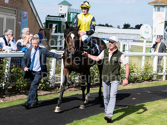 LB_GYR_140618_0774