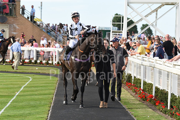 Gt_Yarm_Races_28_Aug_2022-204