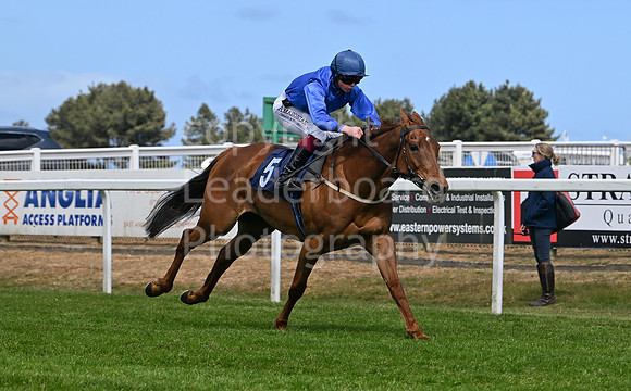 Gt_Yarm_22_May-28