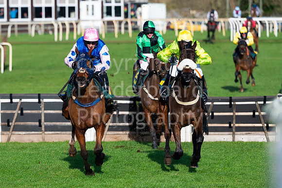 24IB_Fakenham_Races_December_28