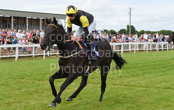 Gt_Yarm_26_July_2022-46