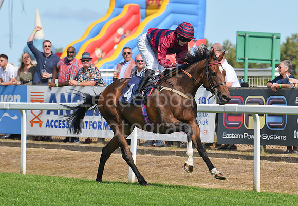 Gt_Yarm_Races_28_Aug_2022-18