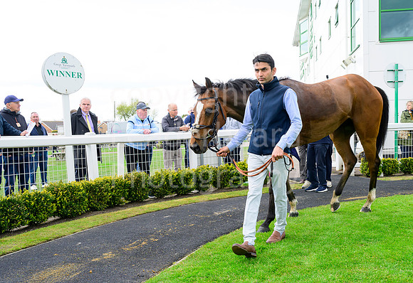 Winning_Groom_01