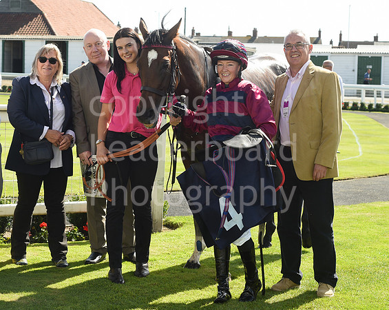 Gt_Yarm_Races_28_Aug_2022-31
