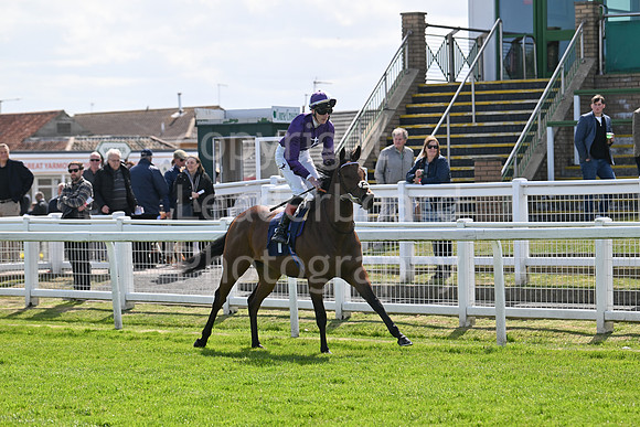 Gt_Yarm_22_May-99