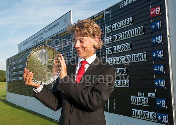 NB_McGregor_Trophy_2014