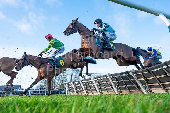 24IB_Fakenham_Races_December_90