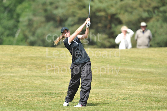 AJ_01_CLOSE_AM_2011_RODGER.jpg