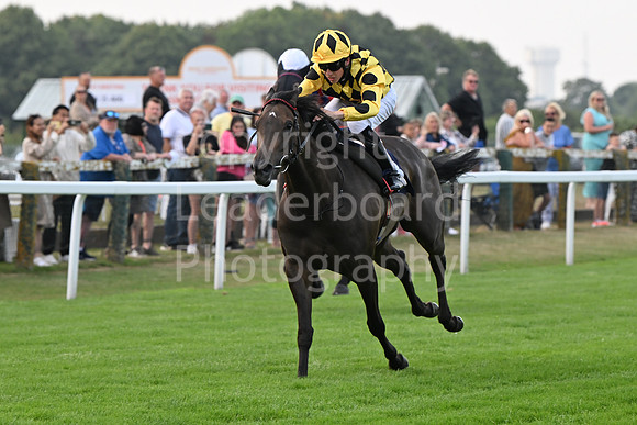 Gt_Yarm_19_Aug_Evening_Race-23