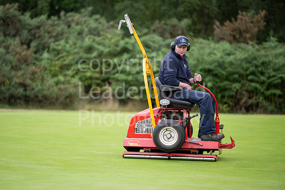 NB_001_Under_25_Woburn