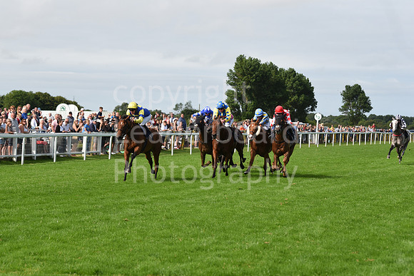 Gt_Yarm_Races_24_Aug_2021-140