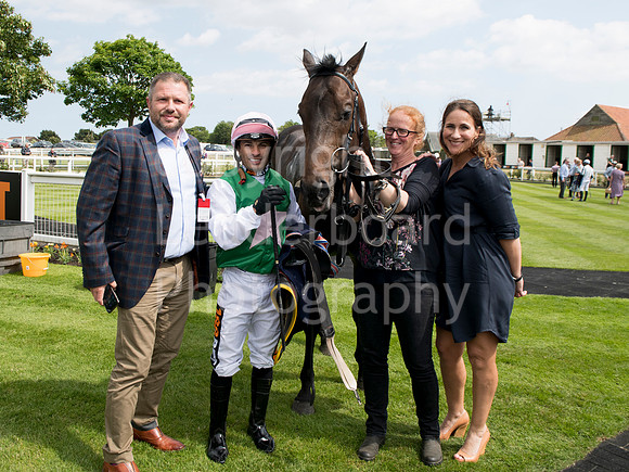 LB_GYR_130618_0190
