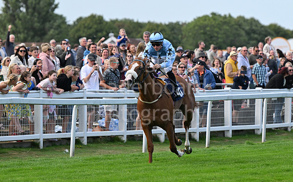 Gt_Yarm_24_Aug_2025-145